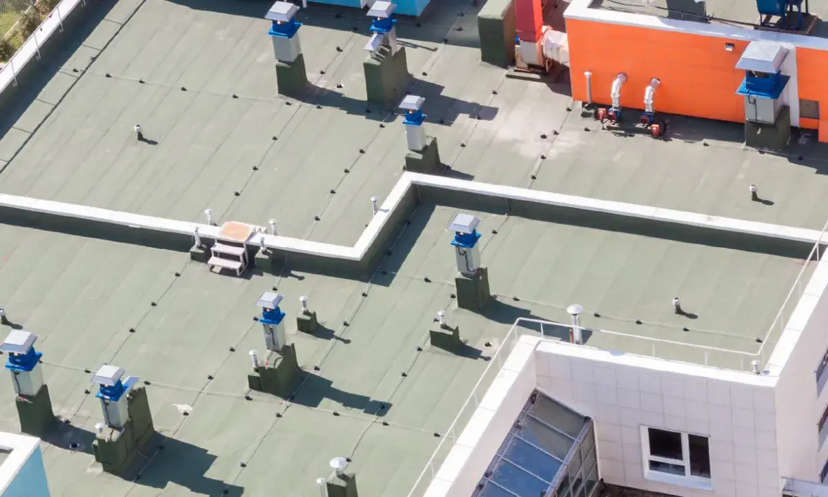 Commercial Flat Roofing Materials: Types, Costs, Recommendations
