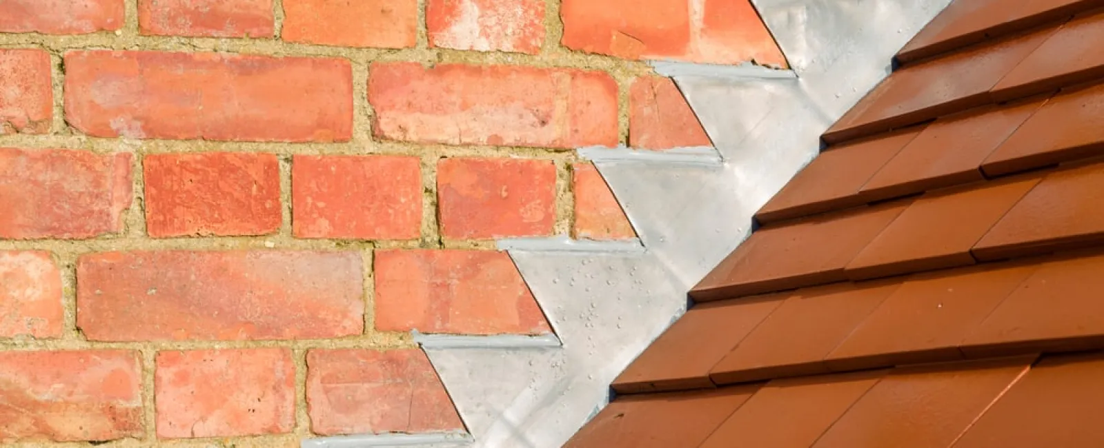 Signs of Damaged Roof Flashing